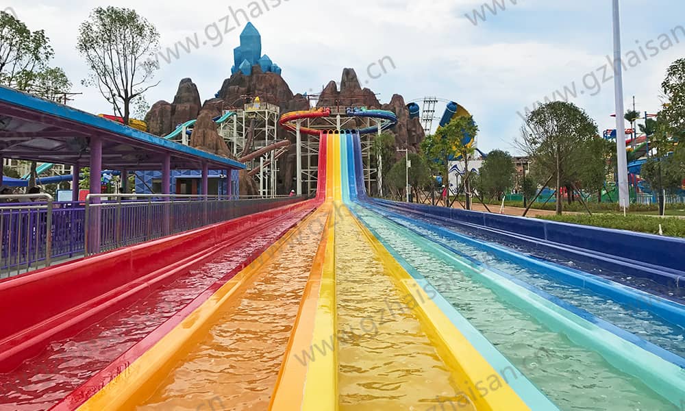 广西玉林克拉湾水上乐园章鱼滑梯 广西玉林克拉湾水上乐园章鱼滑梯