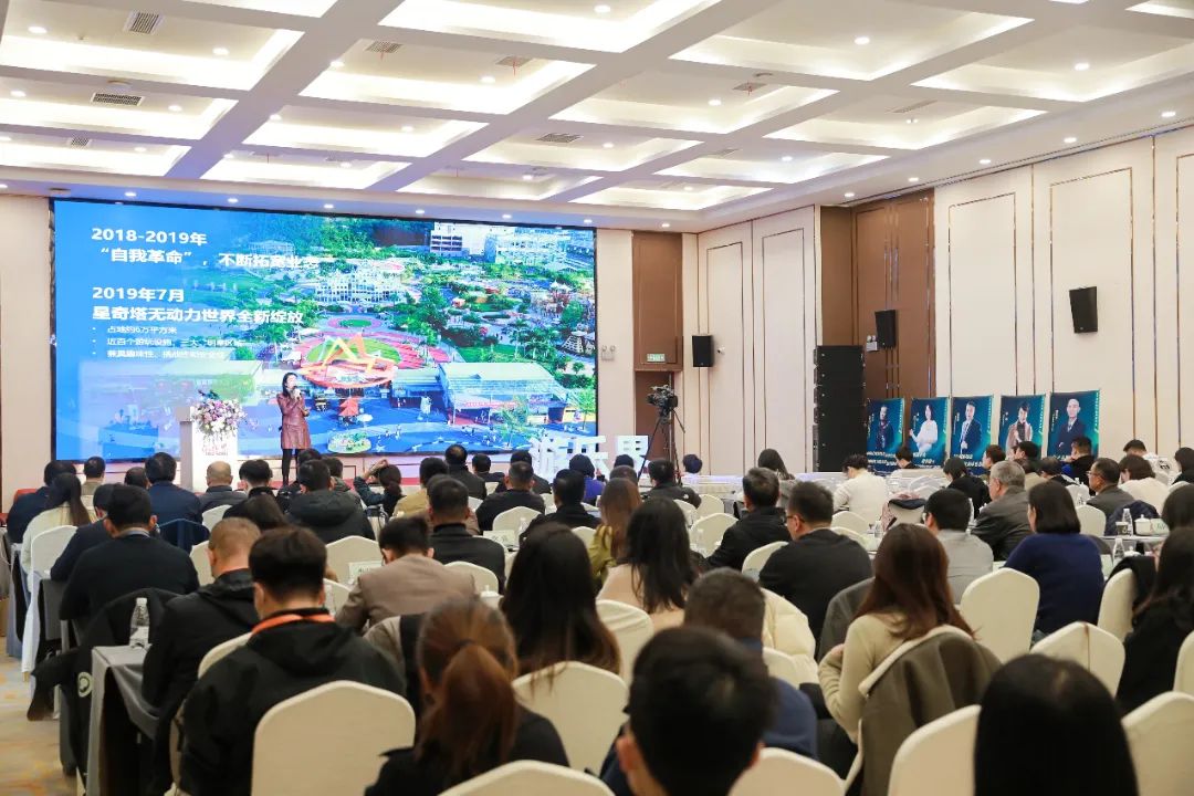 金冠荣耀，见证卓越！快盈游乐斩获两项重量级大奖